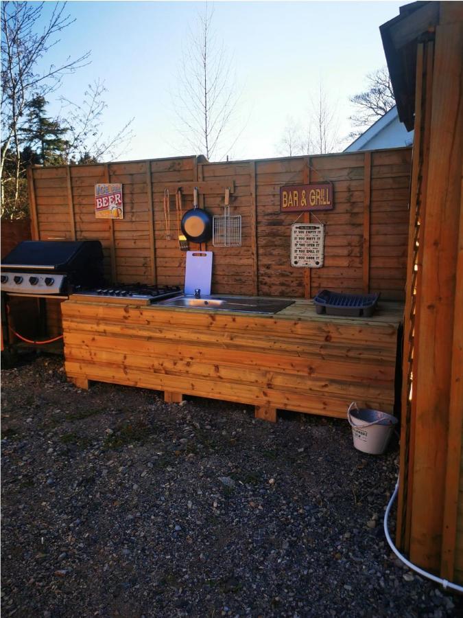 Self Catering Guesthouse Suite With Hot Tub Option พอร์ตลอยส์ ภายนอก รูปภาพ