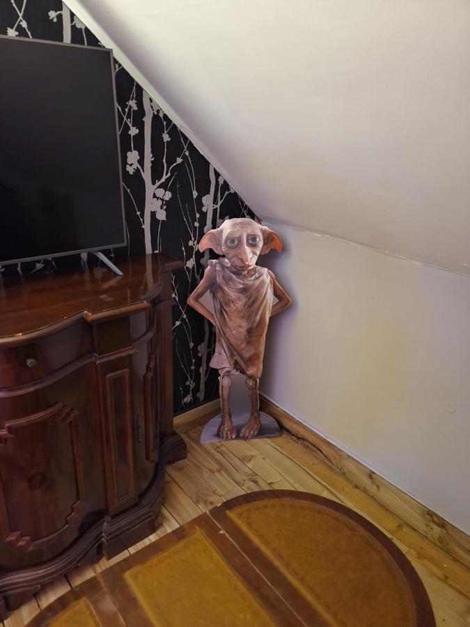 Self Catering Guesthouse Suite With Hot Tub Option พอร์ตลอยส์ ภายนอก รูปภาพ